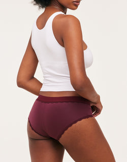 Joyja Olivia period-proof panty in color Windsor Wine and shape hipster