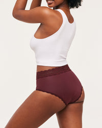 Joyja Amelia period-proof panty in color Windsor Wine and shape high waisted